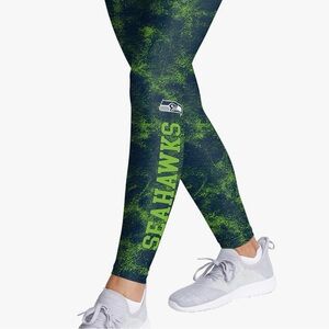 NFL Ladies Team Color Cloud Leggings Seattle Seahawks Leggings Size XL 🆕